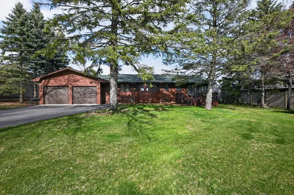 $599,900 | 881 West Latoka Drive Southwest, Alexandria, MN 56308