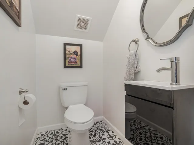 $427,500 | 516 Camrose Court, Inman, SC 29349