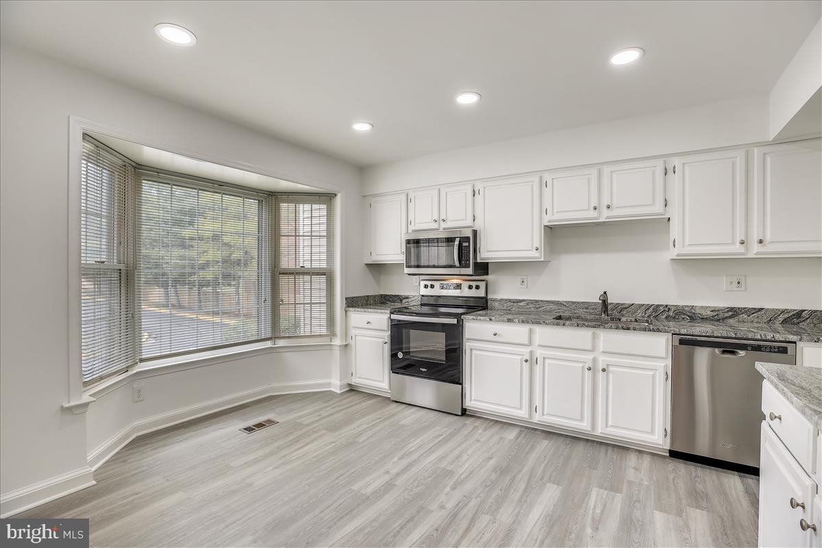 4007 Peppertree Lane Silver Spring, MD 20906 - Photo 1 of 40 NEW EAT IN KITCHEN