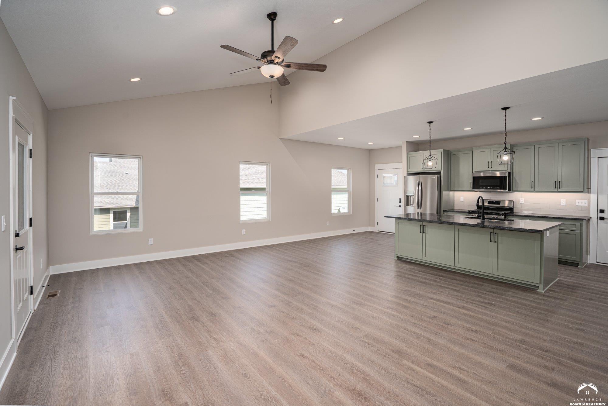 917 Eagle Ridge Drive Baldwin City, KS 66006 - Photo 7 of 38