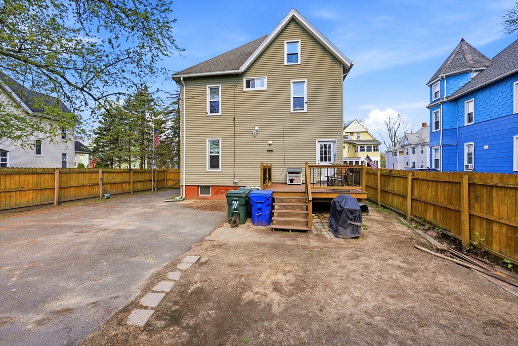41 Euclid Avenue Springfield, MA 01108 - Photo 31 of 34