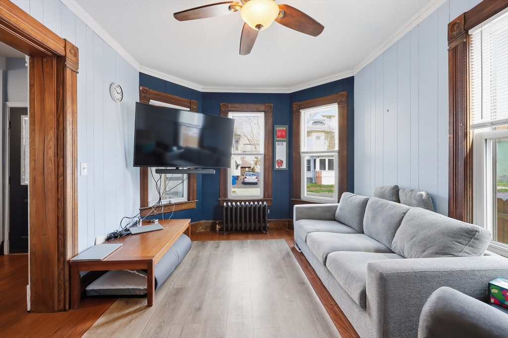 41 Euclid Avenue Springfield, MA 01108 - Photo 7 of 34