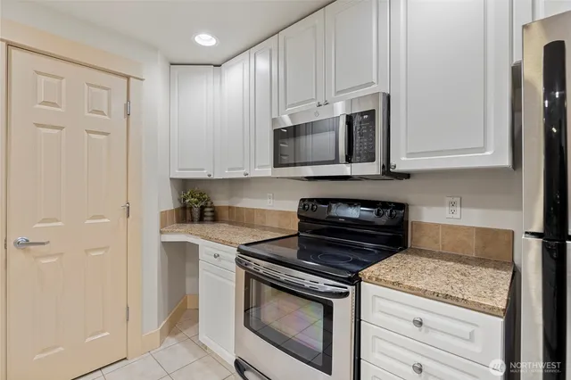 $399,900 | 1419 Digby Place, Unit 207, Mount Vernon, WA 98274