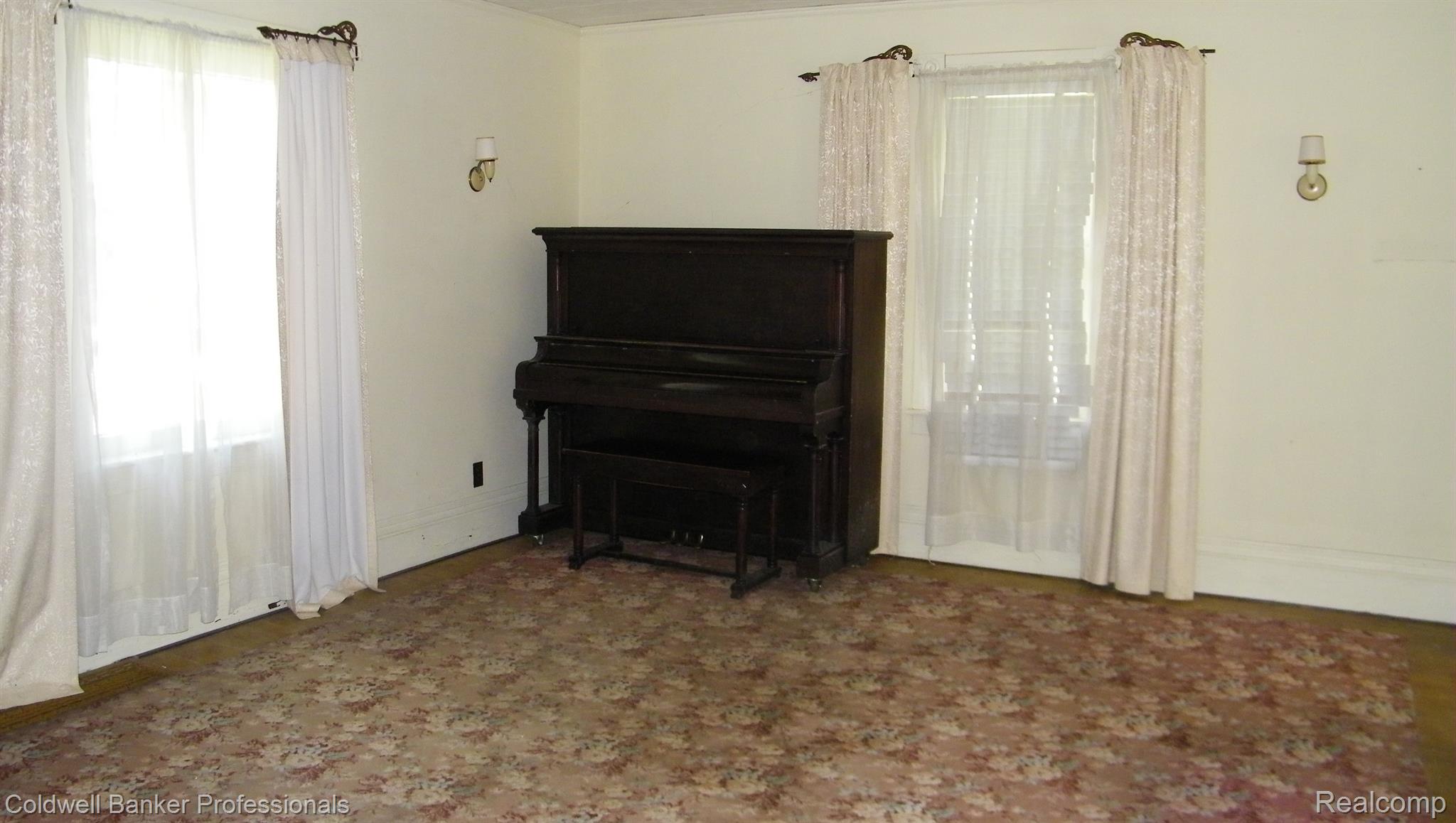 1920 Castle Road North Branch, MI 48461 - Photo 13 of 46 Gallery Image 13