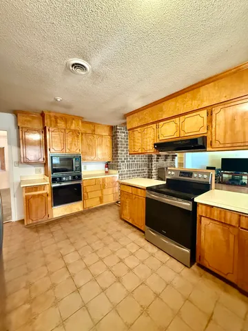 $339,900 | 1474 Mandella Road, Bonneau, SC 29431