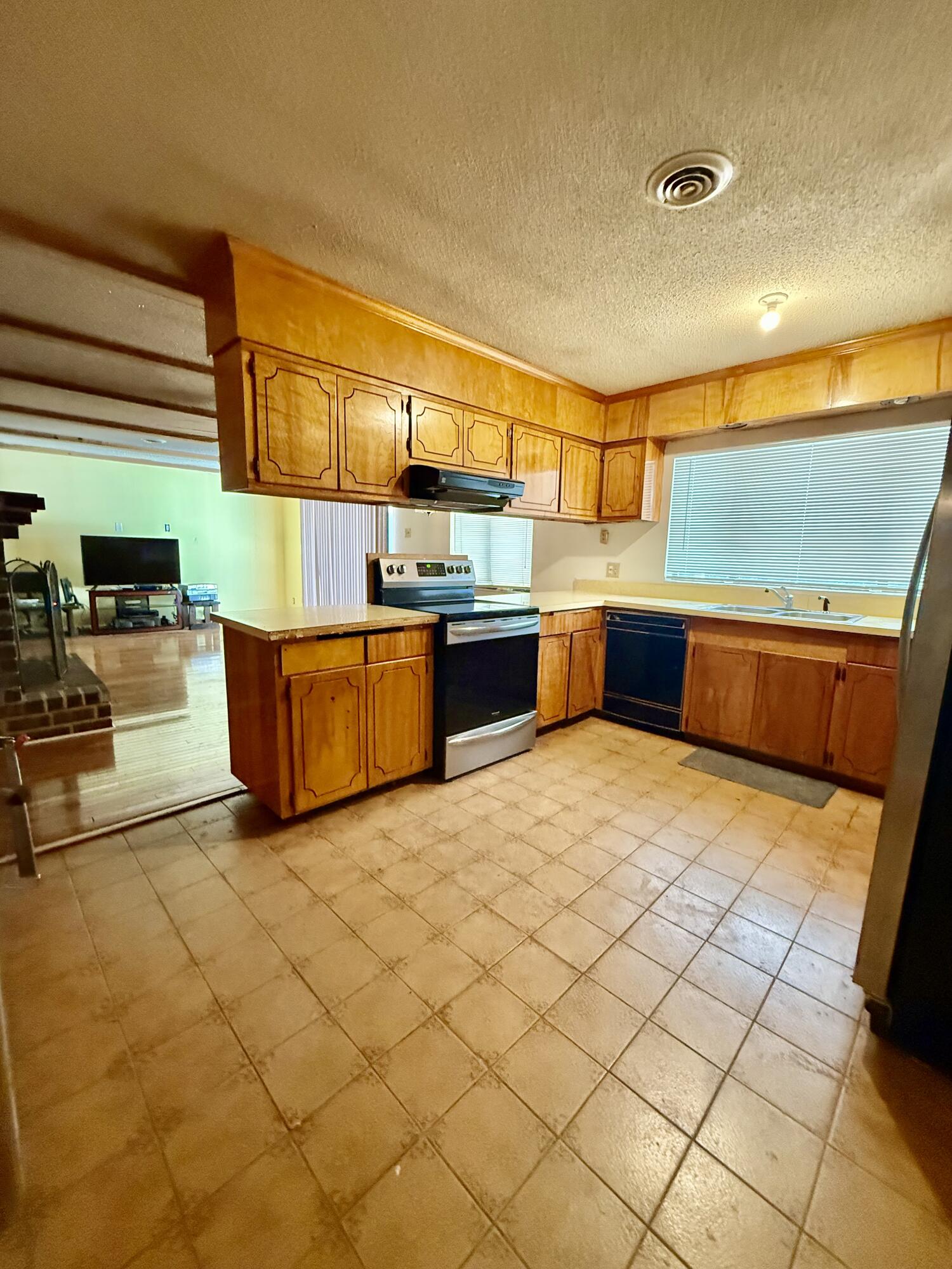 1474 Mandella Road Bonneau, SC 29431 - Photo 20 of 45 IMG_1816