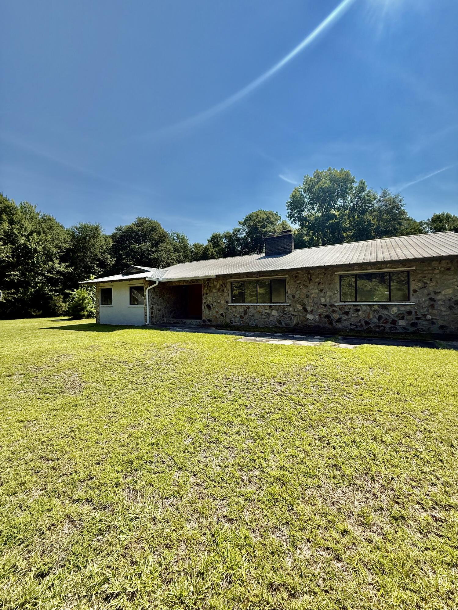 1474 Mandella Road Bonneau, SC 29431 - Photo 6 of 45 IMG_1747