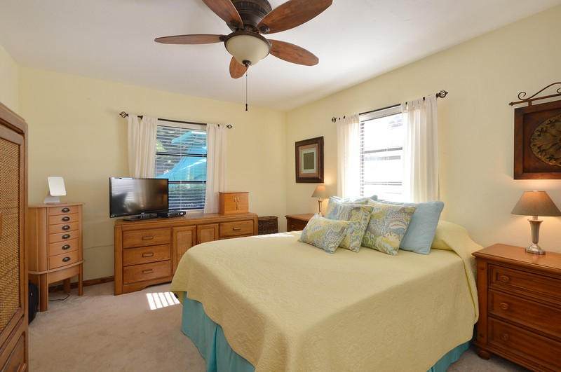 255 Northeast 5th Street Boca Raton, FL 33432 - Photo 8 of 11 Master Bedroom