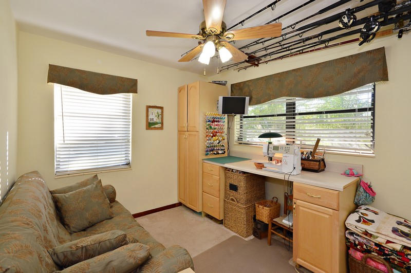 255 Northeast 5th Street Boca Raton, FL 33432 - Photo 9 of 11 Bedroom