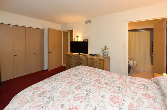 $174,900 | 69 Heritage Village, Unit D, Southbury, CT 06488