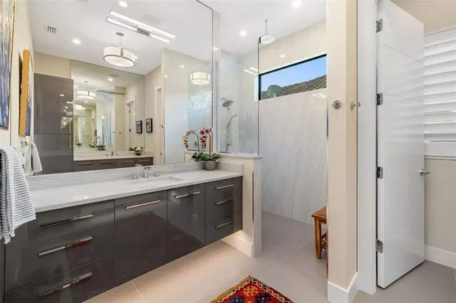 $3,195,000 | 1879 Hibiscus Street, Sarasota, FL 34239