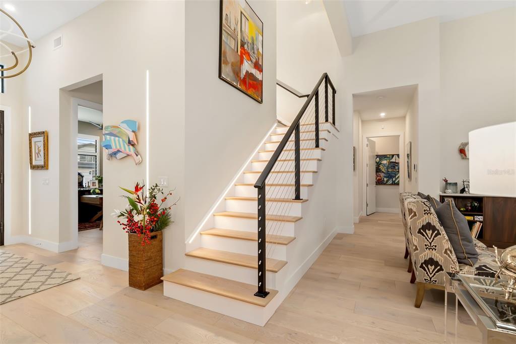 1879 Hibiscus Street Sarasota, FL 34239 - Photo 35 of 84