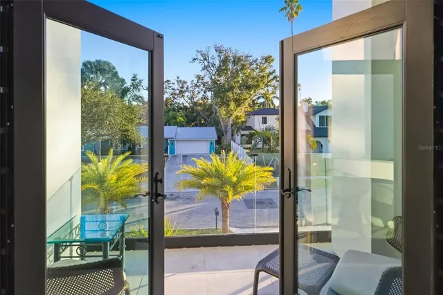 $3,195,000 | 1879 Hibiscus Street, Sarasota, FL 34239