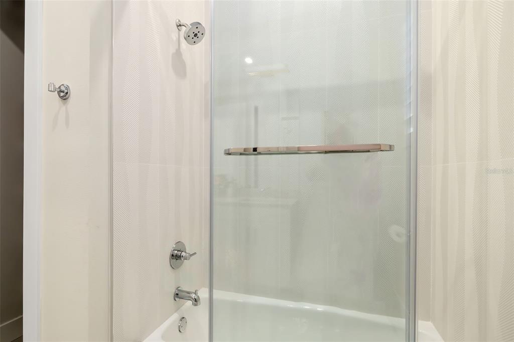 1879 Hibiscus Street Sarasota, FL 34239 - Photo 47 of 84