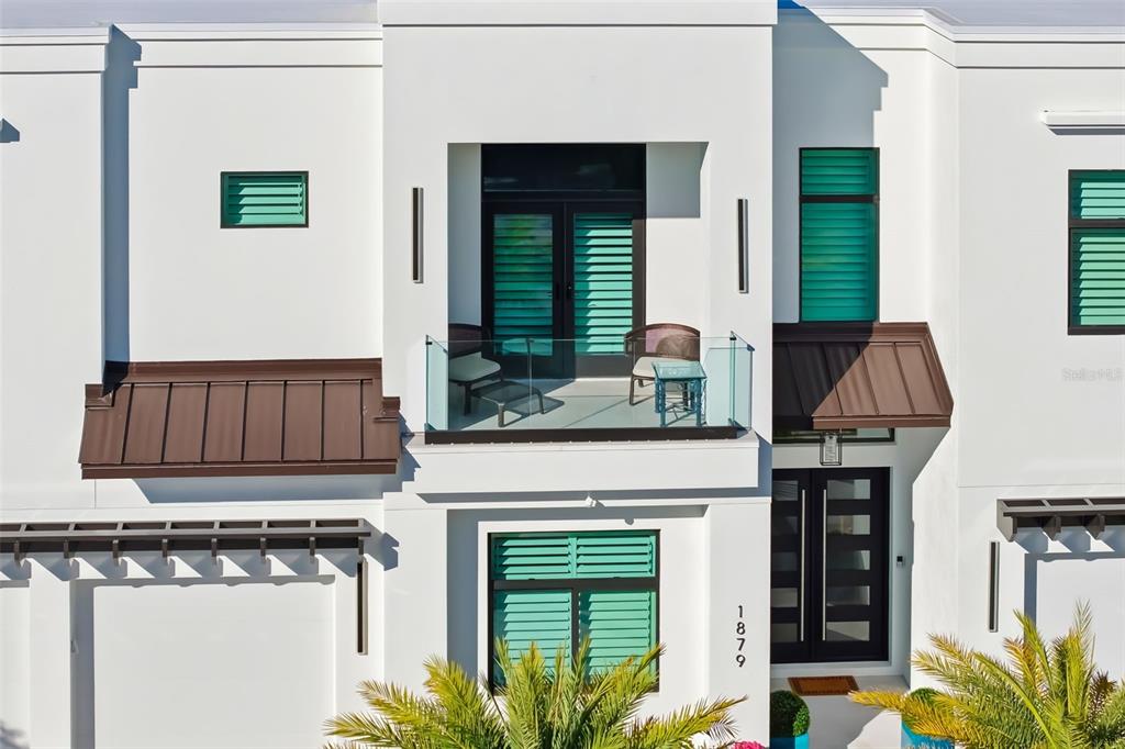 1879 Hibiscus Street Sarasota, FL 34239 - Photo 77 of 84 a kitchen with a stove and a refrigerator