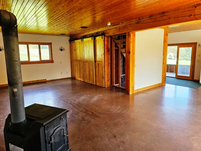 $325,000 | 2610 Highway 105, Derby, VT 05855