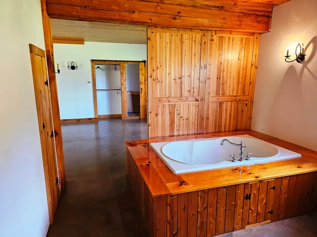 $325,000 | 2610 Highway 105, Derby, VT 05855