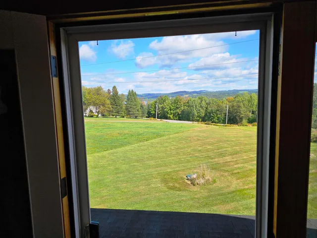 $325,000 | 2610 Highway 105, Derby, VT 05855