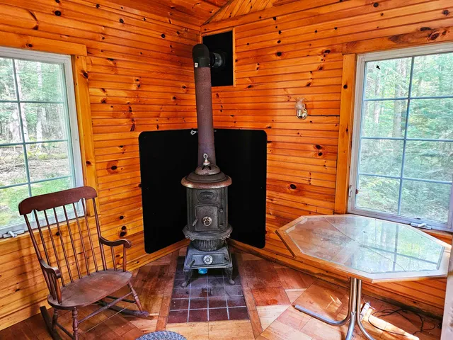 $325,000 | 2610 Highway 105, Derby, VT 05855