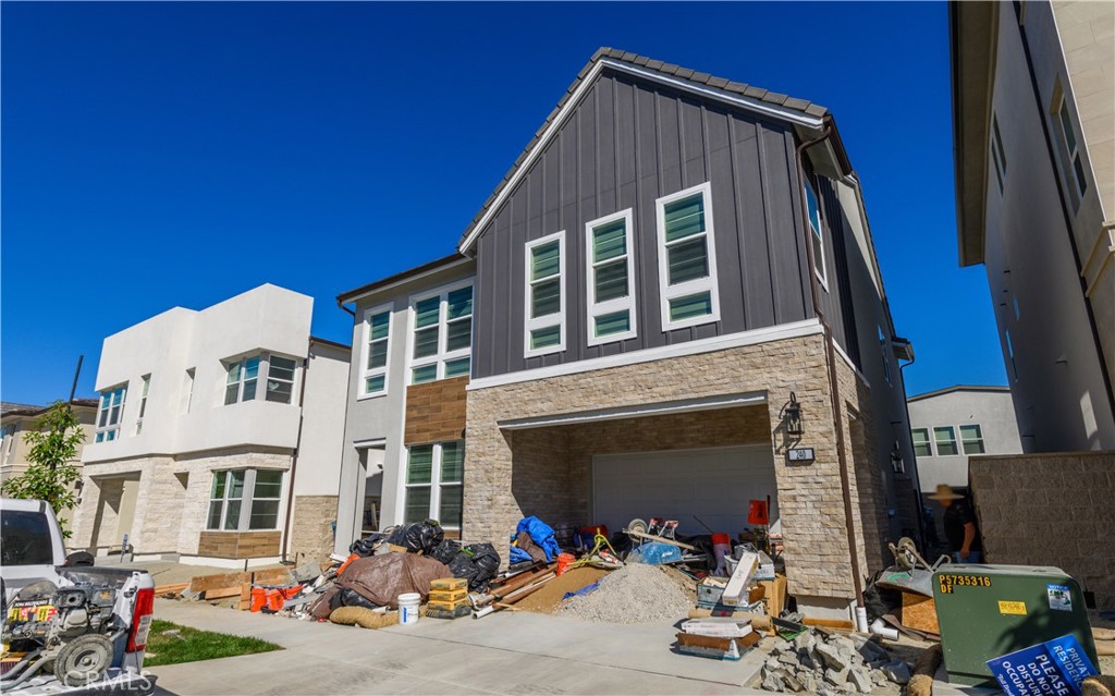 240 Longden Lake Forest, CA 92630 - Photo 2 of 32