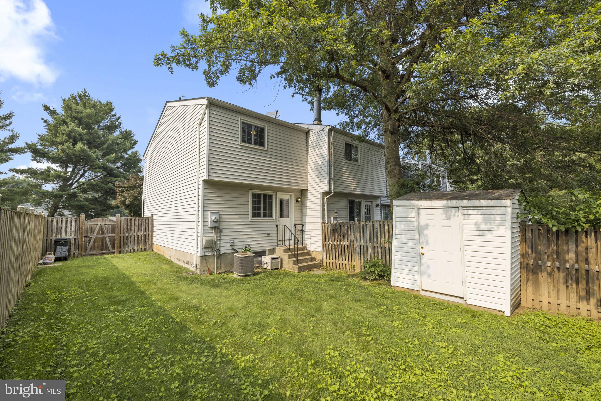8339 Brookvale Court Springfield, VA 22153 - Photo 28 of 34 Backyard with shed