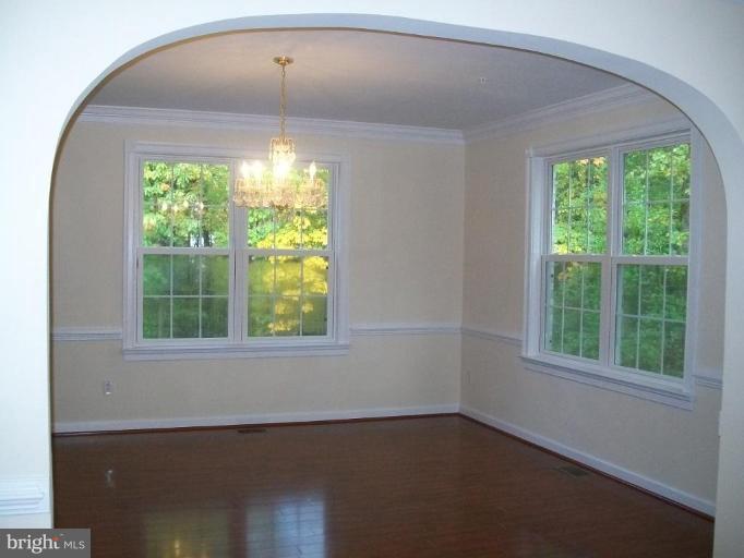 15631 Baden Westwood Road Brandywine, MD 20613 - Photo 6 of 19 Living Room