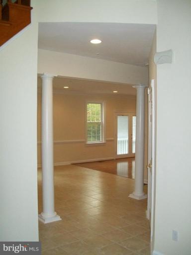 15631 Baden Westwood Road Brandywine, MD 20613 - Photo 9 of 19 Entrance / Foyer