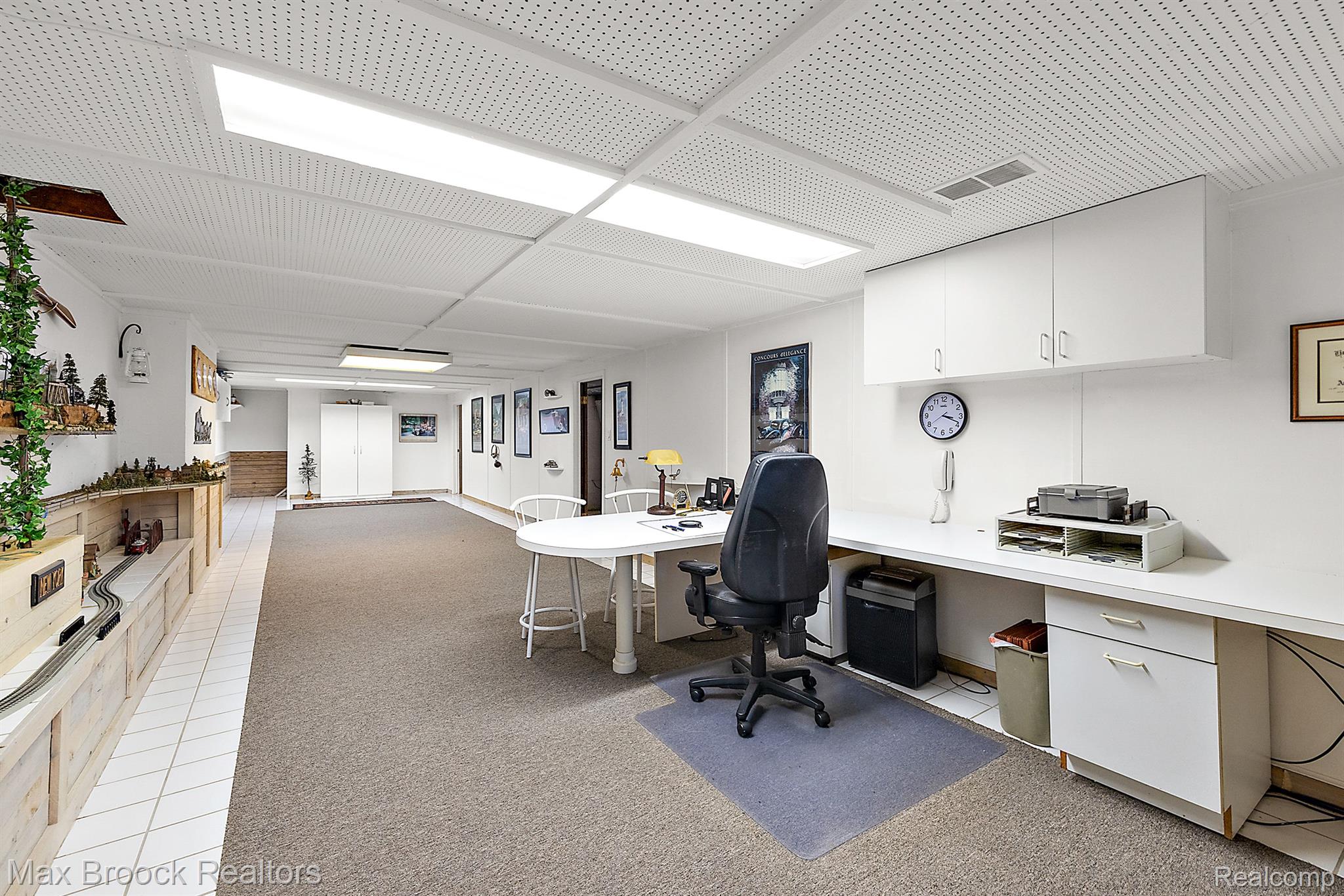 2683 Pine Ridge Road West Bloomfield, MI 48324 - Photo 22 of 30 Gallery Image 22