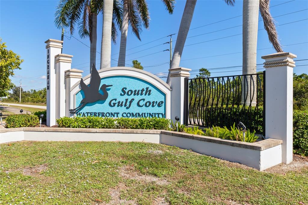 13514 Keystone Boulevard Port Charlotte, FL 33981 - Photo 41 of 42 a sign on the side of a building