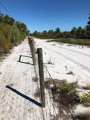 $2,000 | 5748 Southeast Riverboat Drive, Stuart, FL 34997