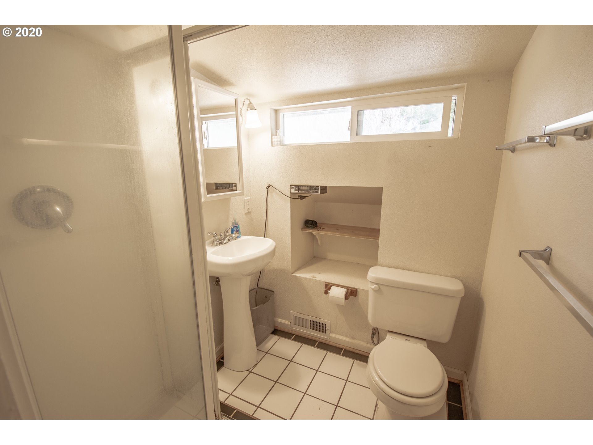 360 North Bertelsen Road Eugene, OR 97402 - Photo 21 of 30 Gallery Image 21