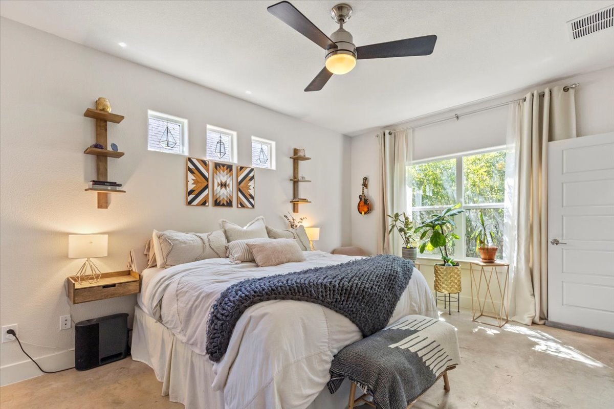 3014 Neal Street Austin, TX 78702 - Photo 13 of 33