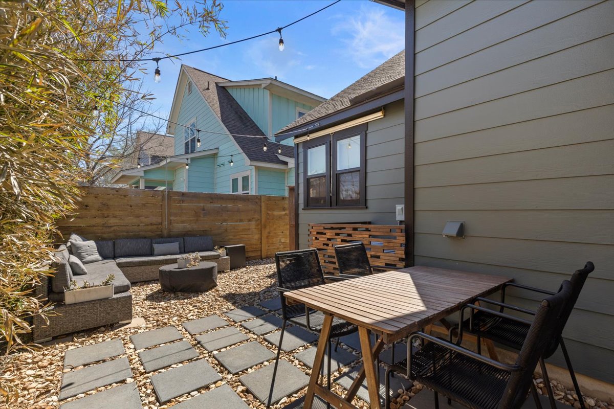 3014 Neal Street Austin, TX 78702 - Photo 31 of 33