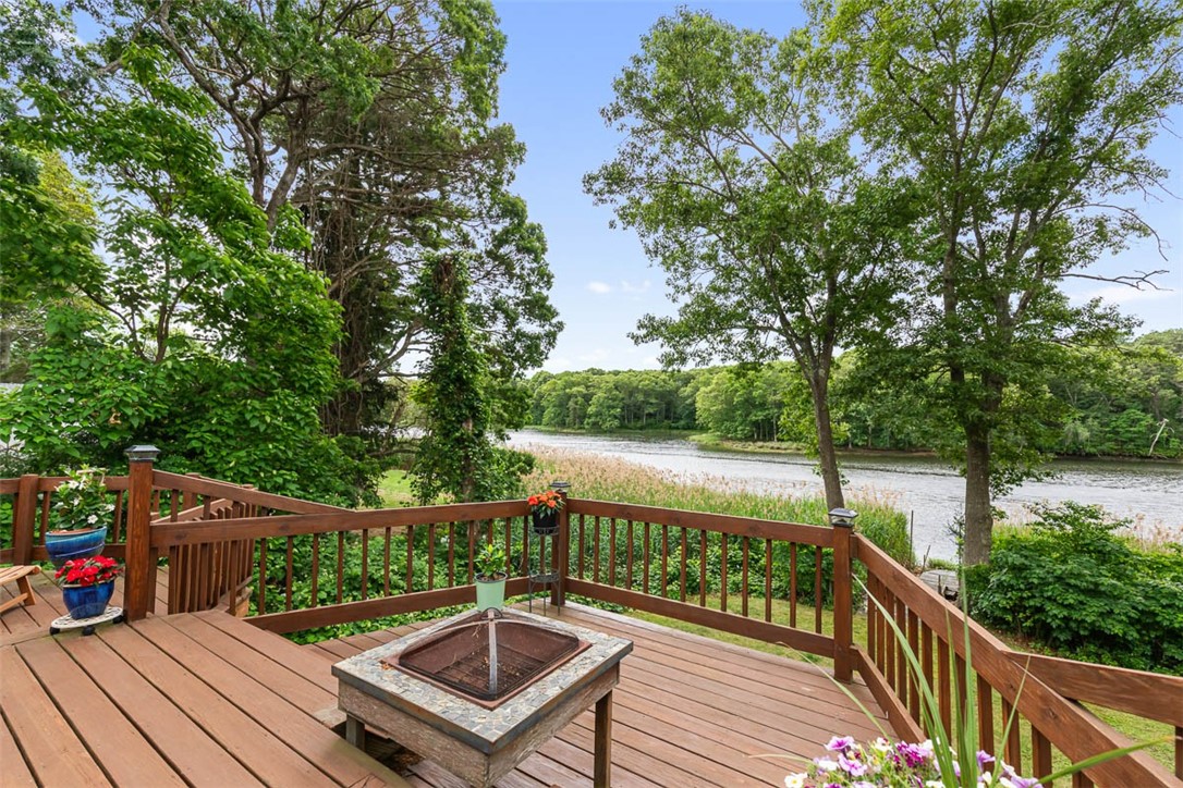 12 Silver Street Warwick, RI 02889 - Photo 27 of 50