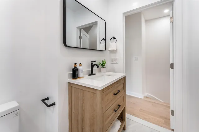 $860,000 | 171 Summit Avenue, Jersey City, NJ 07304