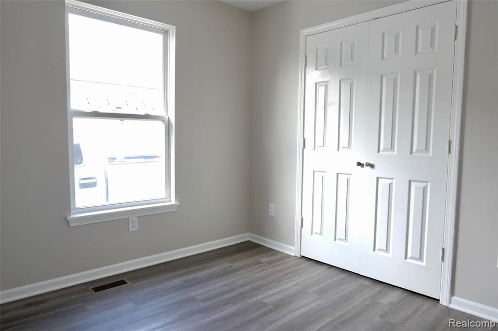 20440 East 14 Mile Road Roseville, MI 48066 - Photo 16 of 22