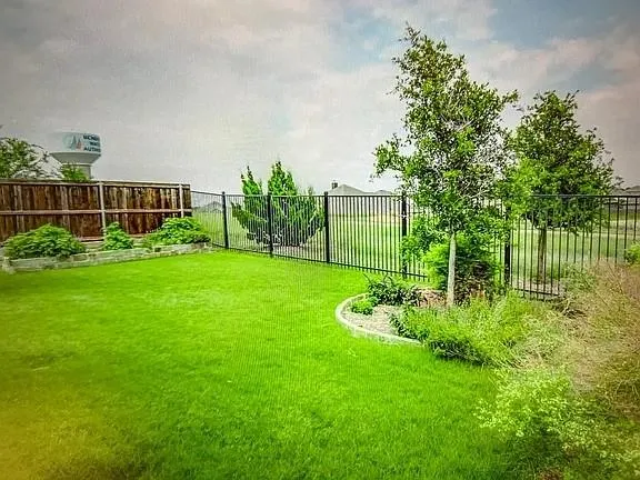 $3,295 | 5541 Annie Creek Road, Fort Worth, TX 76126