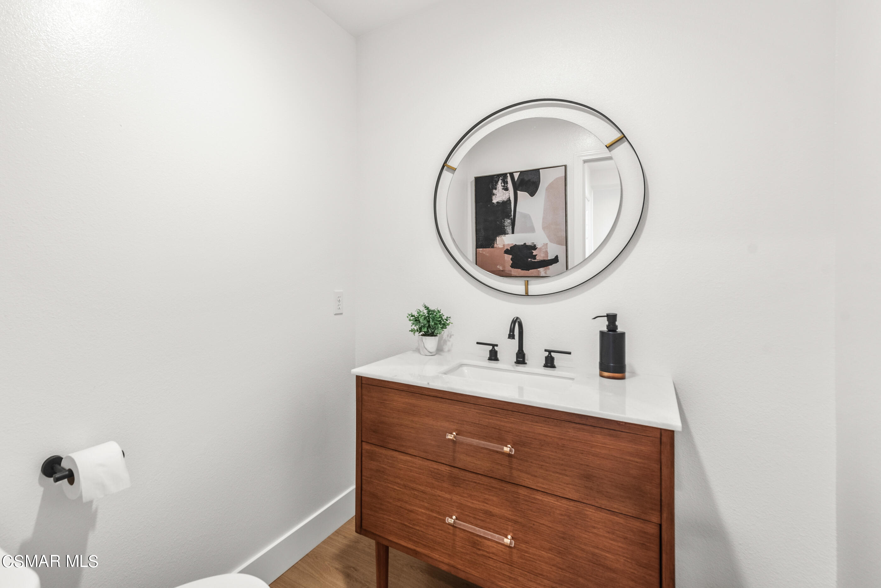 5984 Piuma Court Simi Valley, CA 93063 - Photo 33 of 70 Powder room