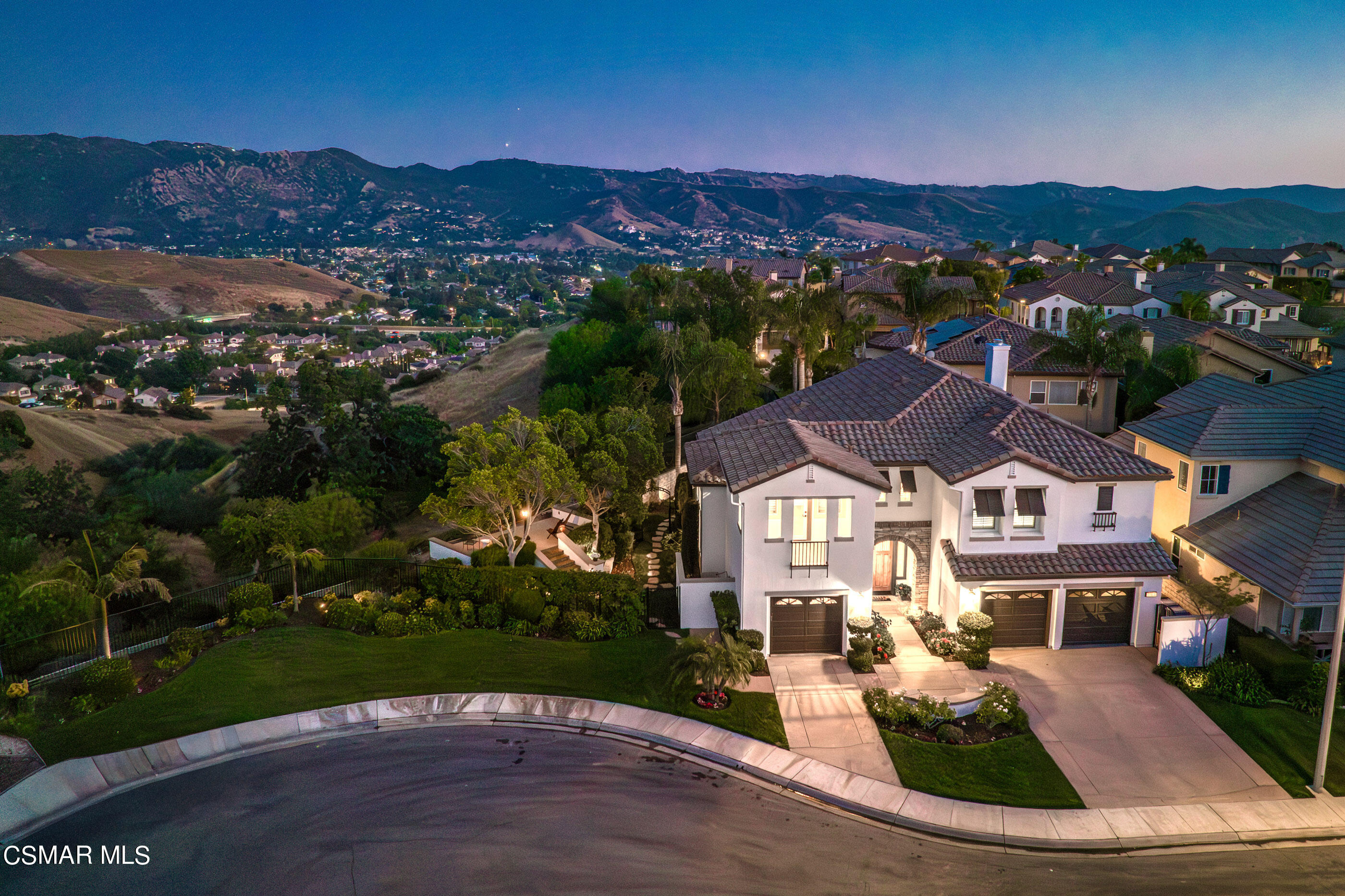5984 Piuma Court Simi Valley, CA 93063 - Photo 62 of 70 No neighbor to right