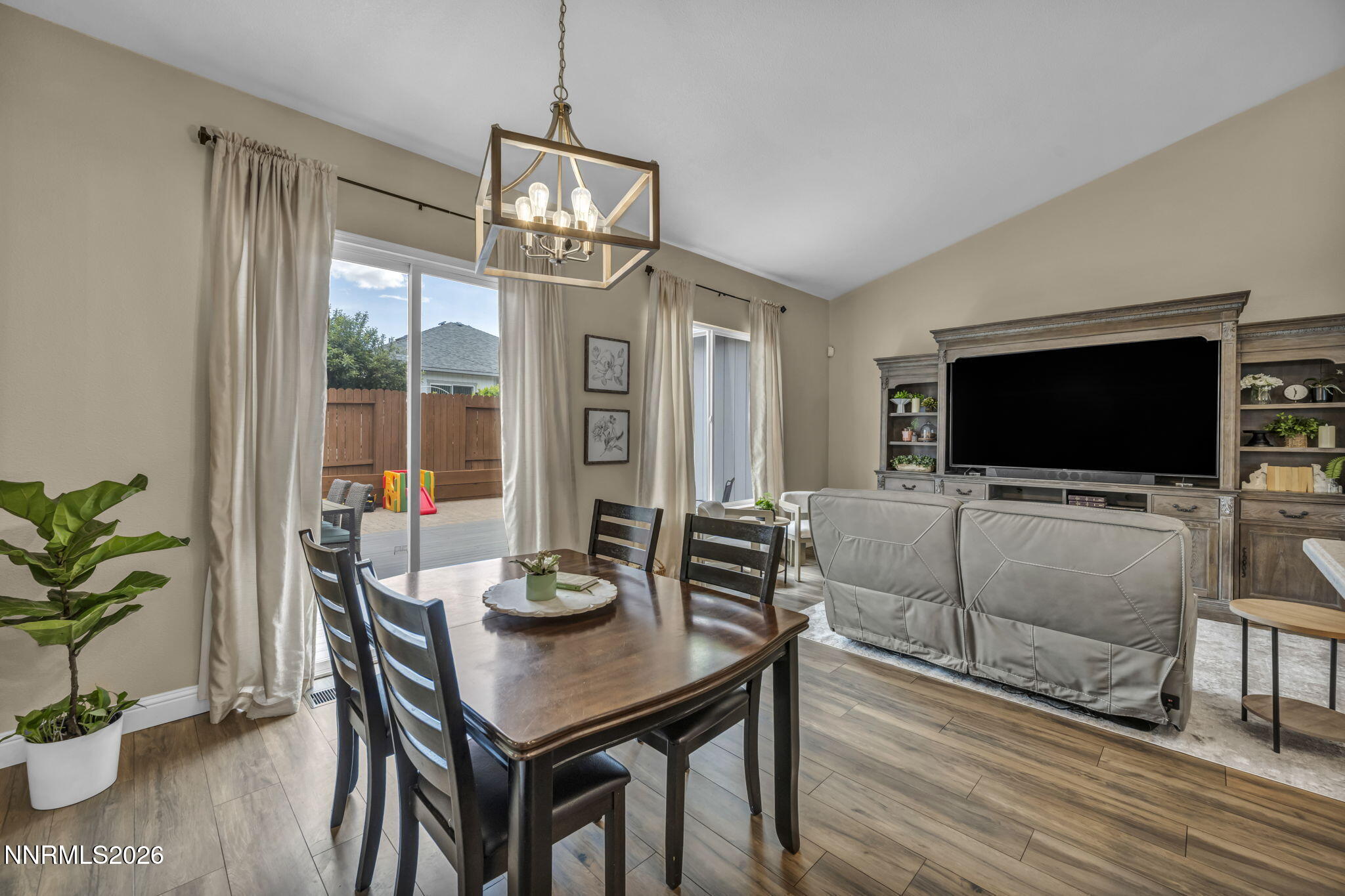 7442 Celeste Drive Reno, NV 89511 - Photo 7 of 41 34-web-or-mls-7442-celeste-dr