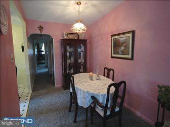 767 Claire Road Philadelphia, PA 19128 - Photo 3 of 6 Dining Room