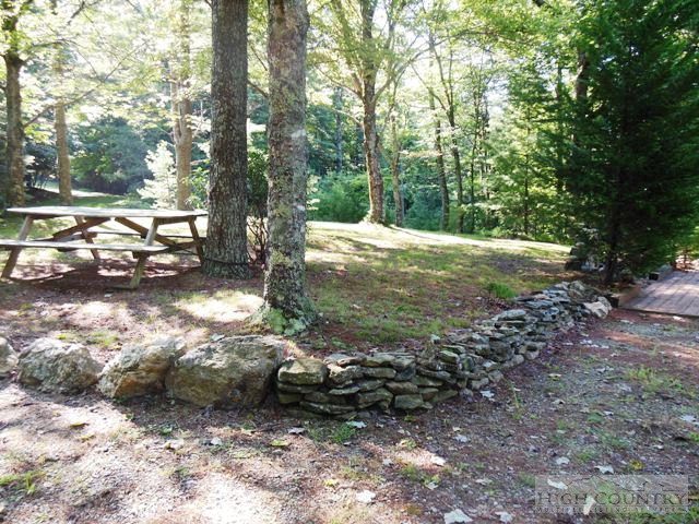 54 Rocky Acres Road Sparta, NC 28675 - Photo 12 of 15 Gallery Image 12