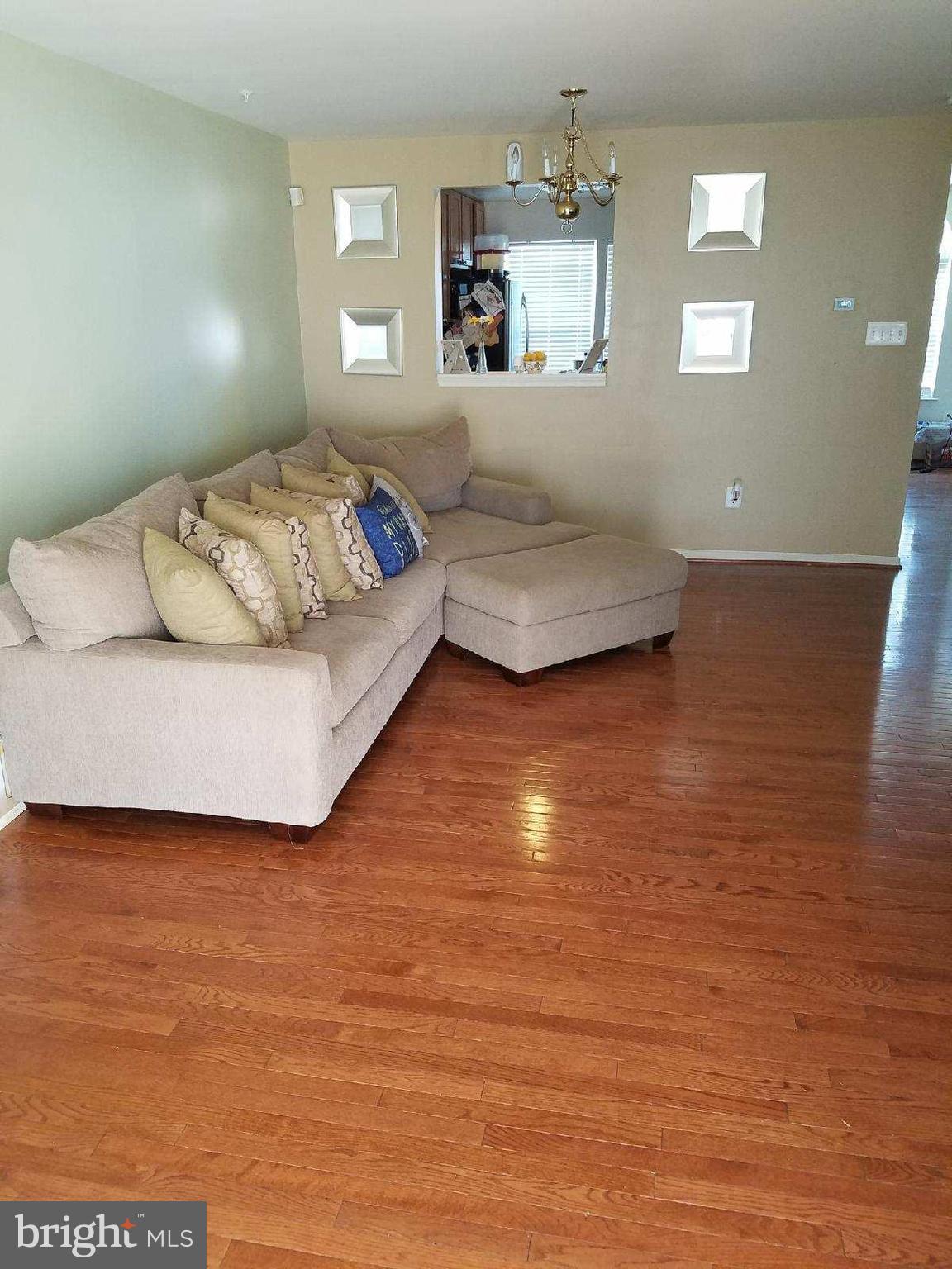 806 Tipton Road Baltimore, MD 21220 - Photo 4 of 6 Interior (General)