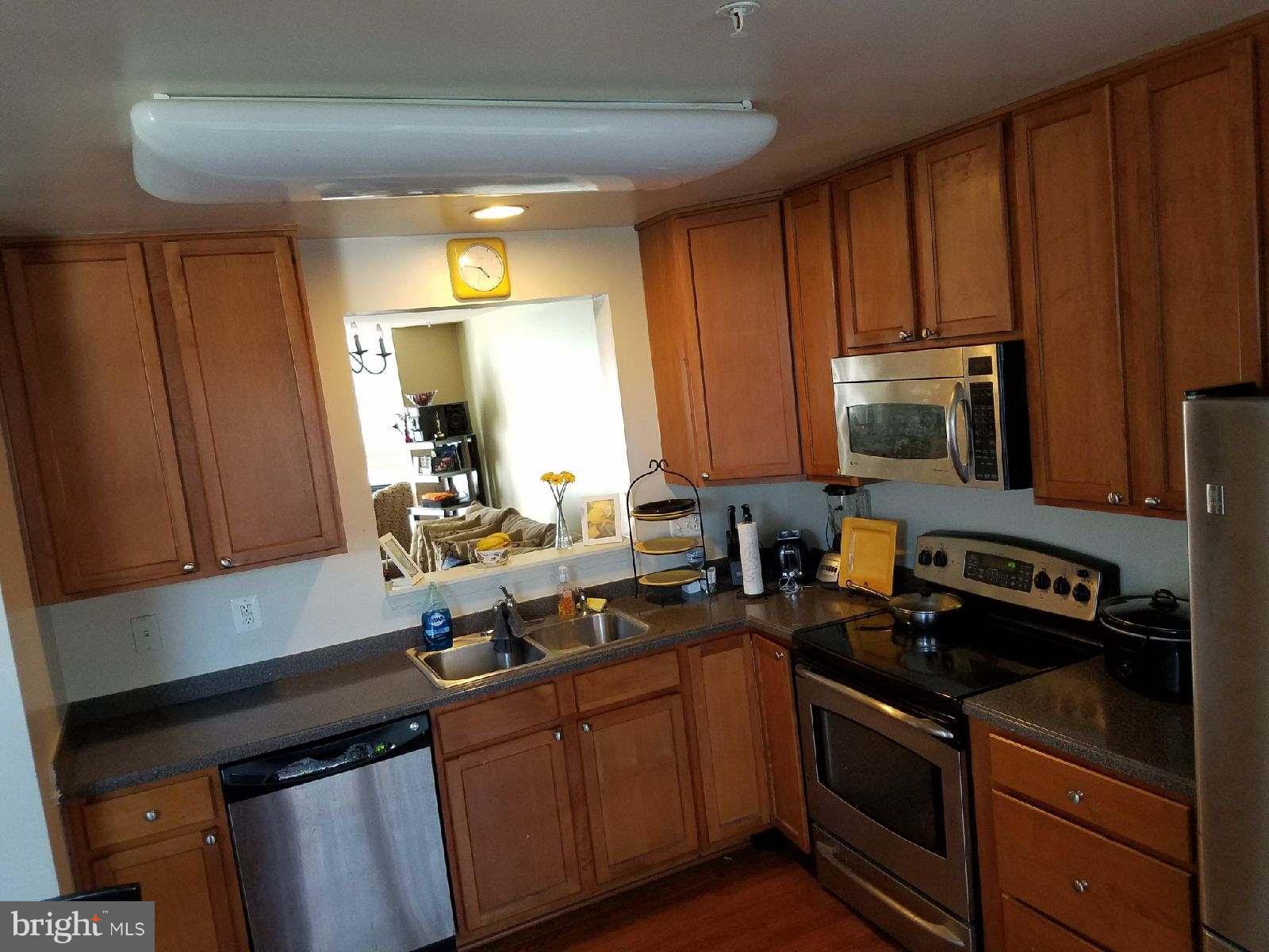 806 Tipton Road Baltimore, MD 21220 - Photo 5 of 6 Kitchen