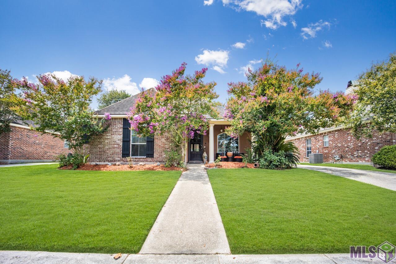 10560 Springglen Court Baton Rouge, LA 70810 - Photo 1 of 15
