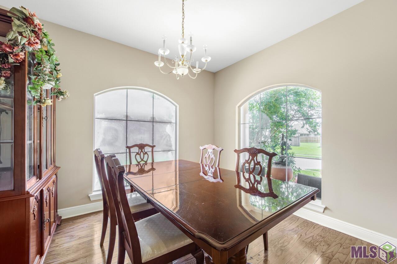 10560 Springglen Court Baton Rouge, LA 70810 - Photo 4 of 15