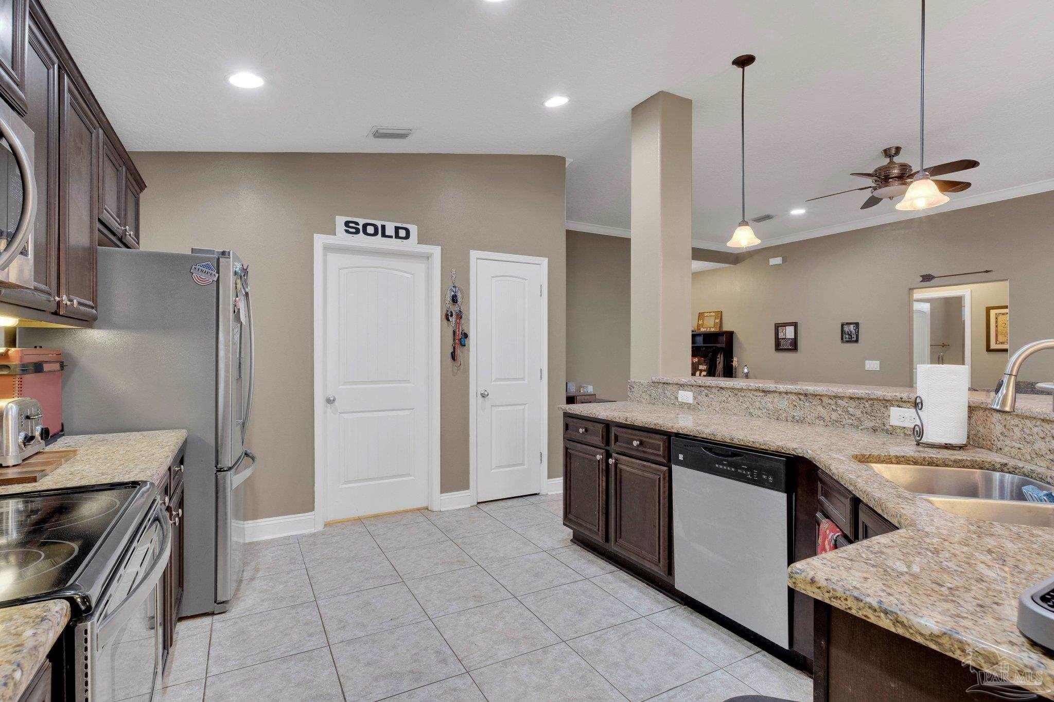 9277 Sundance Court Navarre, FL 32566 - Photo 9 of 25
