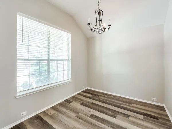 a view of empty room with window