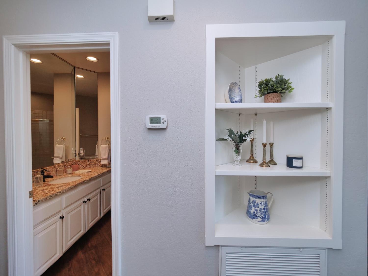 2405 Greensboro Road Placerville, CA 95667 - Photo 29 of 99 a spacious bathroom with a double vanity sink and mirror
