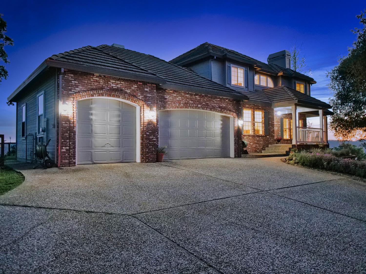 2405 Greensboro Road Placerville, CA 95667 - Photo 4 of 99 a view of a house with a yard